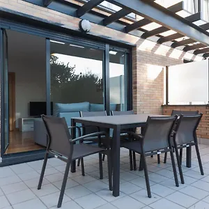 Ulia Apartments- Garden Boutique Appartement